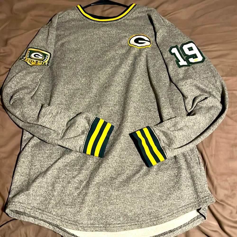 Green Bay packers sweater great condition